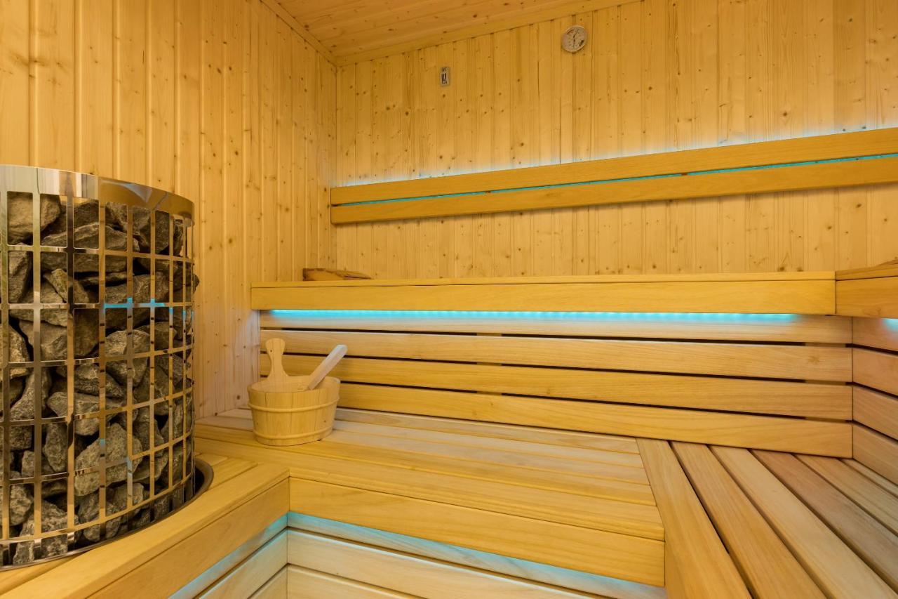 Underground Apartment In A Lux Holiday House Posejdon By Renters Prestige Колцево Екстериор снимка