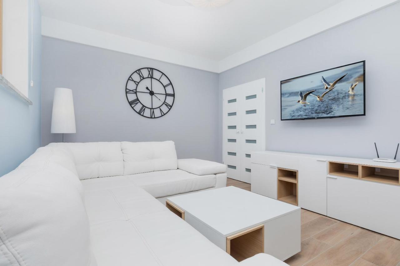 Underground Apartment In A Lux Holiday House Posejdon By Renters Prestige Колцево Екстериор снимка